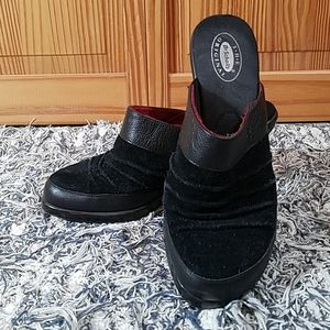Dr. Scholl's Black Suede Mules Sz. 8